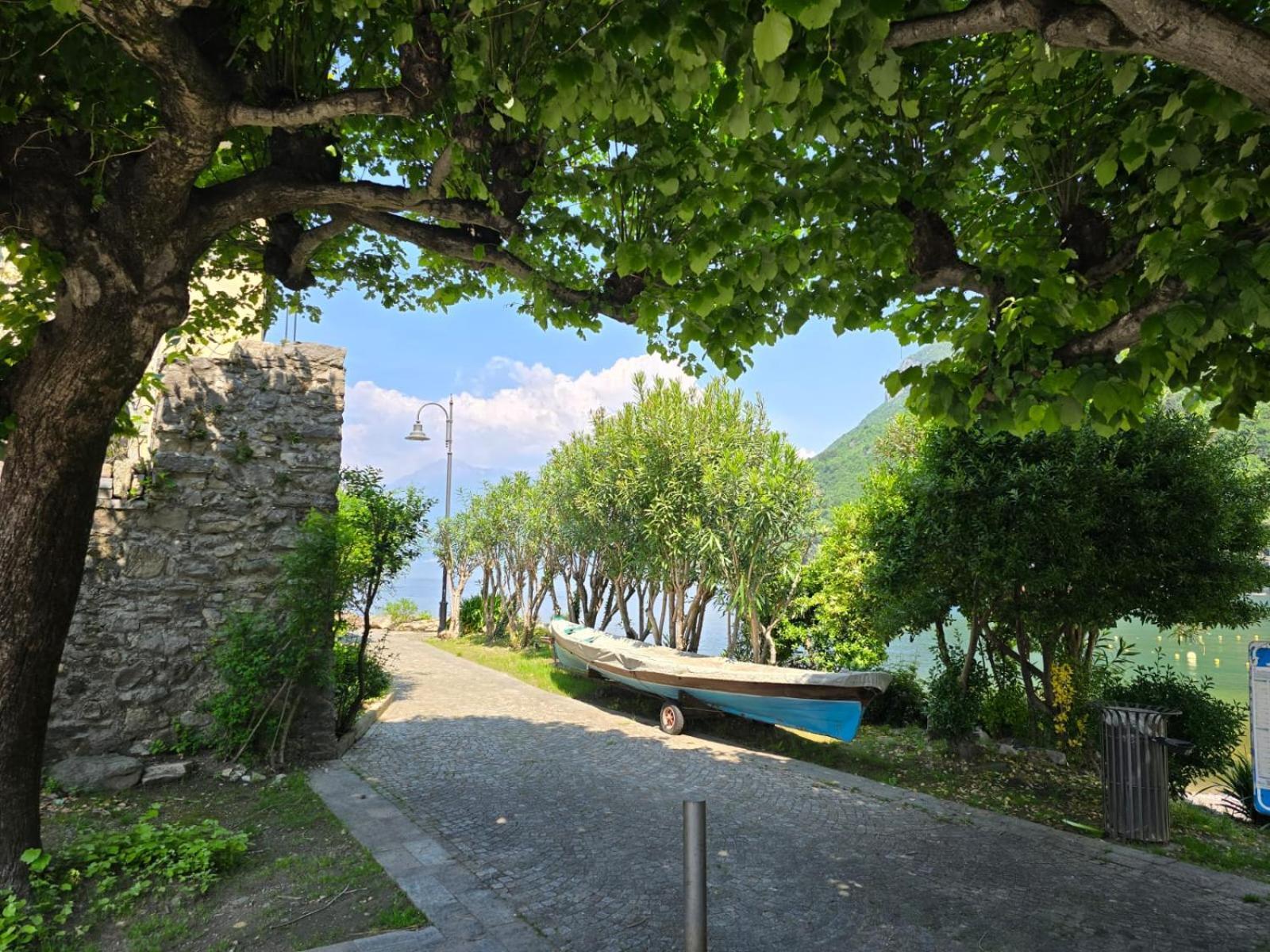 Casa Riva Bianca Lierna Villa Eksteriør billede